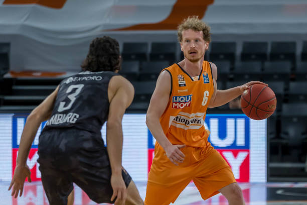 在现代全球 在现代全球